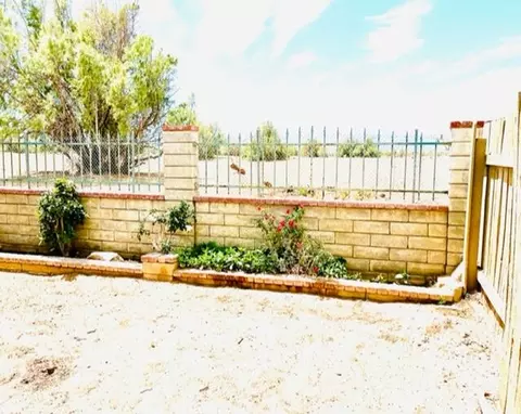 14233 Winchester Dr, Mojave, CA 93501 photo 24