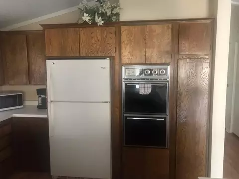 16754 Avenue X E #52, Llano, CA 93544 photo 5