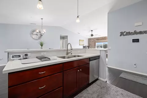 12833 Algonquin Rd, Apple Valley, CA 92308 photo 14
