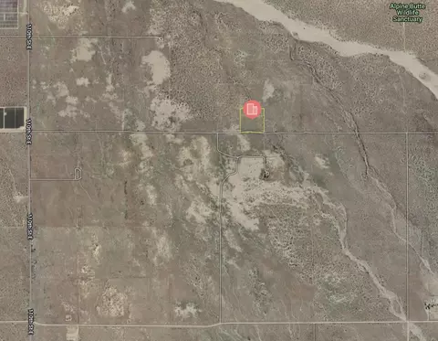 122 Nd East On Ave P, Palmdale, CA 93591