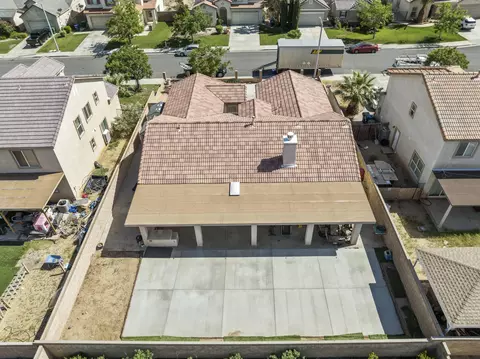2425 Estrella Ct, Palmdale, CA 93550 photo 4