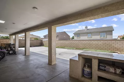 2425 Estrella Ct, Palmdale, CA 93550 photo 22
