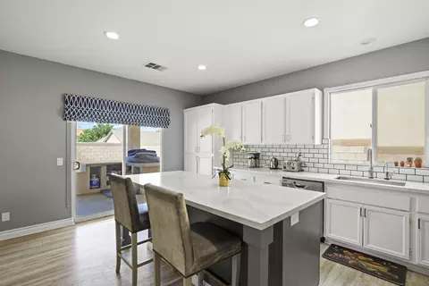 2425 Estrella Ct, Palmdale, CA 93550 photo 11