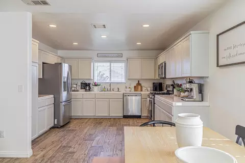 2310 Morningside Ave, Lancaster, CA 93535 photo 9