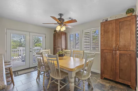 21301 Prospect Ave, Tehachapi, CA 93561 photo 7