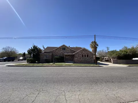 44653 Date Ave, Lancaster, CA 93534 photo 2