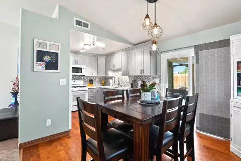 701 Las Colinas St, Tehachapi, CA 93561 photo 9