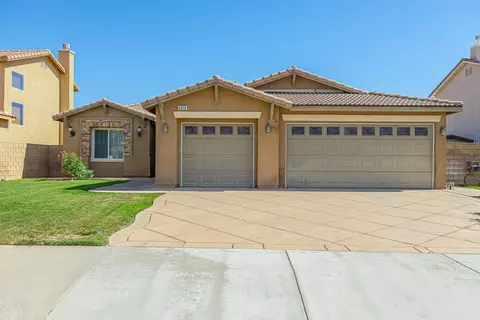 6036 Starview Dr, Lancaster, CA 93536 photo 1