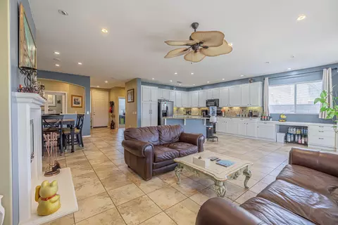 6036 Starview Dr, Lancaster, CA 93536 photo 11