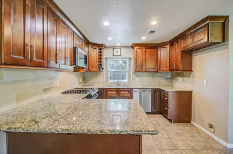37411 Conifer Dr, Palmdale, CA 93550 photo 14