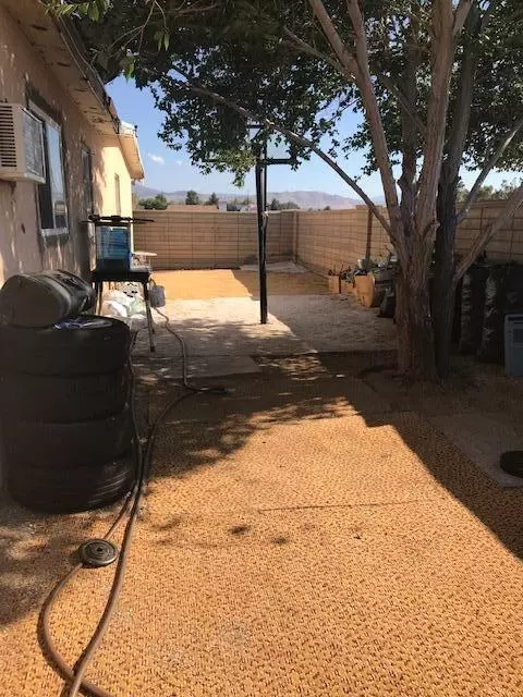 38527 30th St E, Palmdale, CA 93550 photo 8