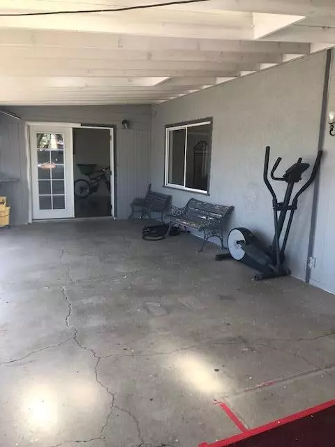 38527 30th St E, Palmdale, CA 93550 photo 3