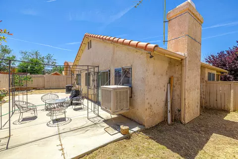 43820 E 5th St, Lancaster, CA 93535 photo 23