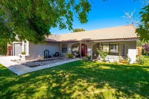 40724 Va Valor, Palmdale, CA 93551 photo 1