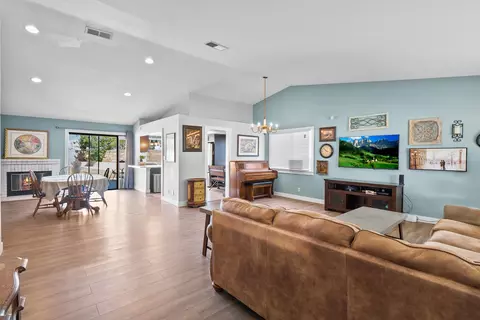 40724 Va Valor, Palmdale, CA 93551 photo 5
