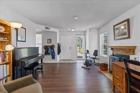 22800 Fran Dr, Tehachapi, CA 93561 photo 4