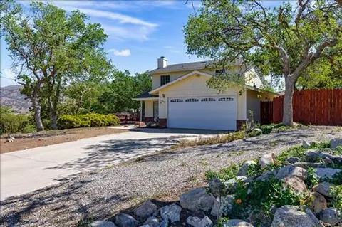 22800 Fran Dr, Tehachapi, CA 93561 photo 2