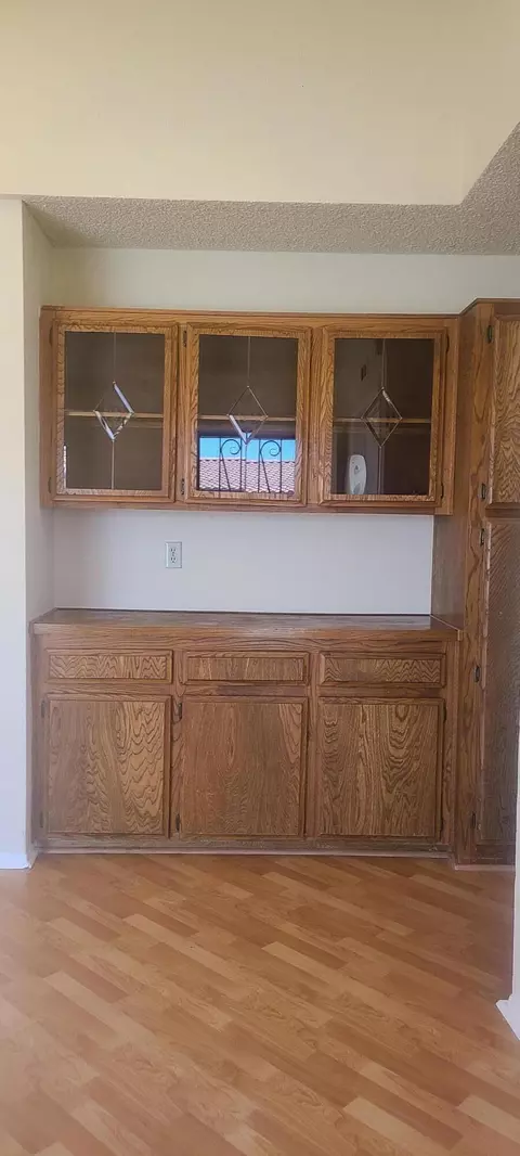 14313 Somerset Dr, Mojave, CA 93501 photo 6