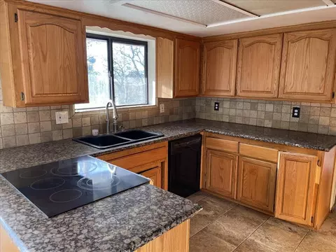 24550 Deertrail Dr, Tehachapi, CA 93561 photo 7