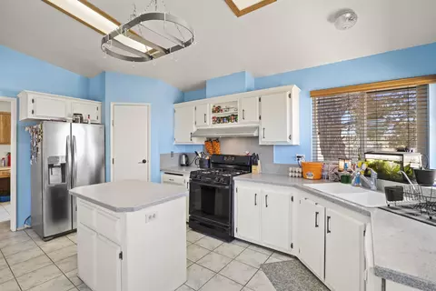 25740 W Ave B, Lancaster, CA 93536 photo 12