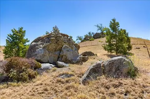 27350 Harness Dr, Tehachapi, CA 93561 photo 38