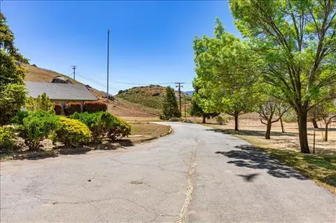 27350 Harness Dr, Tehachapi, CA 93561 photo 42