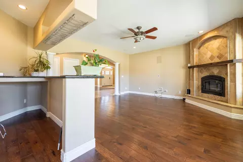 4054 Equestrian Way, Lancaster, CA 93536 photo 27