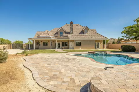 4054 Equestrian Way, Lancaster, CA 93536 photo 7