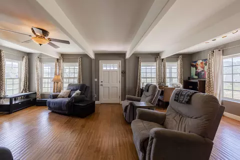 24201 Silver Creek Way, Tehachapi, CA 93561 photo 6