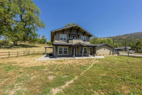 24201 Silver Creek Way, Tehachapi, CA 93561 photo 2