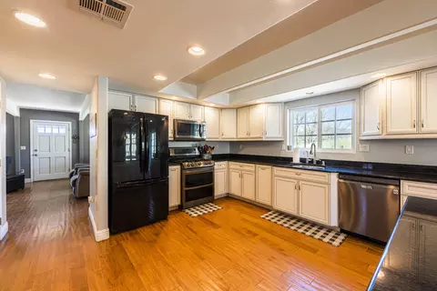 24201 Silver Creek Way, Tehachapi, CA 93561 photo 11