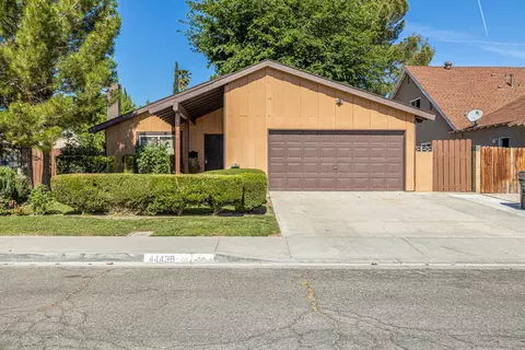 44439 E 13th St, Lancaster, CA 93535 photo 1