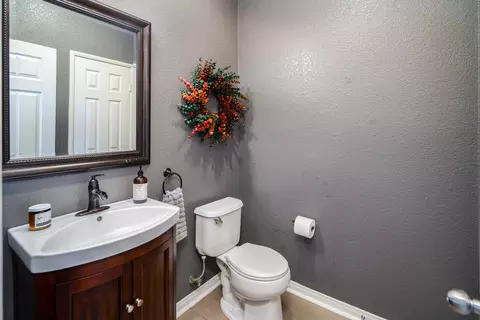 8822 Mora Ct, Lancaster, CA 93536 photo 19