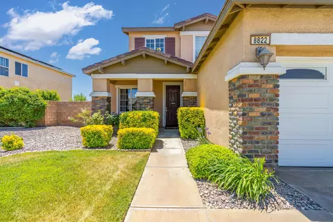 8822 Mora Ct, Lancaster, CA 93536 photo 3