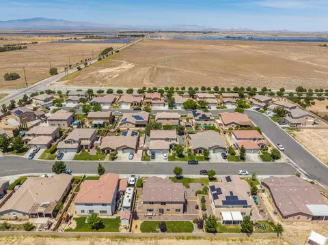 8822 Mora Ct, Lancaster, CA 93536 photo 45