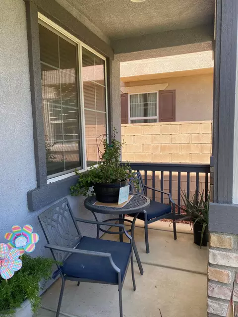 3739 E Saddleback Dr, Palmdale, CA 93550 photo 4