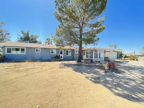 42552 7th St E, Lancaster, CA 93535 photo 1