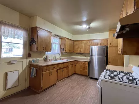 42552 7th St E, Lancaster, CA 93535 photo 5