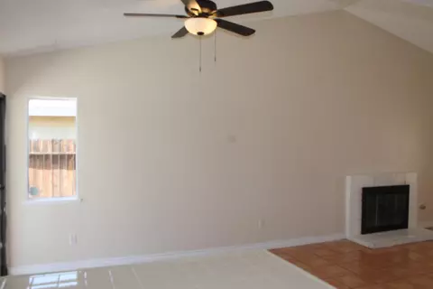 37919 Janus Dr, Palmdale, CA 93550 photo 7