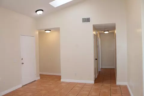 37919 Janus Dr, Palmdale, CA 93550 photo 9