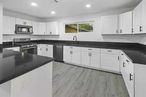 141 E Ave J 2, Lancaster, CA 93535 photo 9