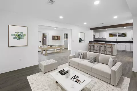 141 E Ave J 2, Lancaster, CA 93535 photo 2