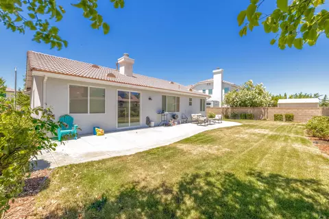 44168 Windrose Pl, Lancaster, CA 93536 photo 2