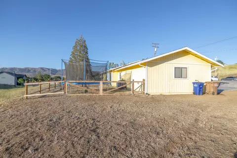 22207 Mariposa Rd, Tehachapi, CA 93561 photo 29