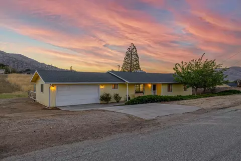 22207 Mariposa Rd, Tehachapi, CA 93561 photo 4