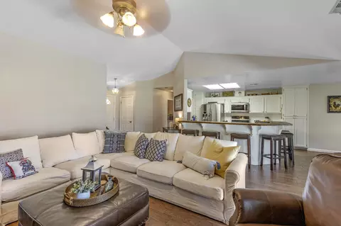 24400 Hart Dr, Tehachapi, CA 93561 photo 8