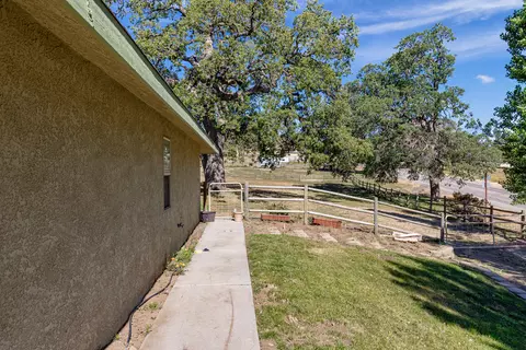 24400 Hart Dr, Tehachapi, CA 93561 photo 30