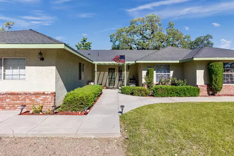 24400 Hart Dr, Tehachapi, CA 93561 photo 1