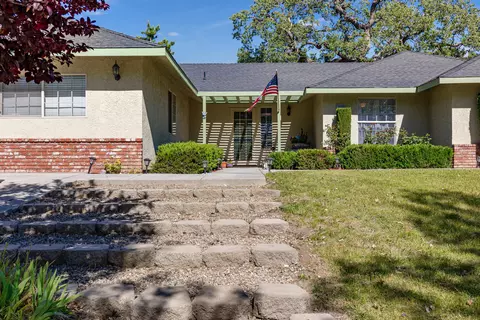 24400 Hart Dr, Tehachapi, CA 93561 photo 5