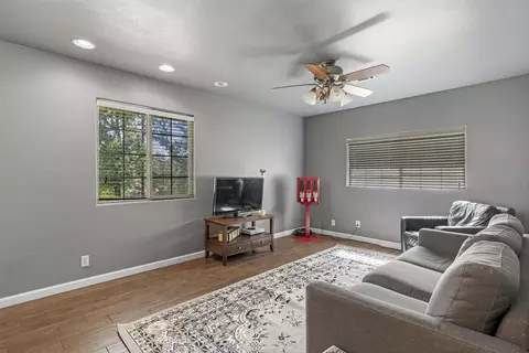 24400 Hart Dr, Tehachapi, CA 93561 photo 29